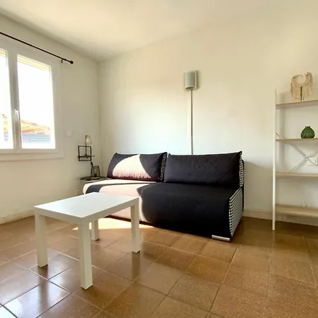 Le Saint-pierre Duplex A 100 M De La *